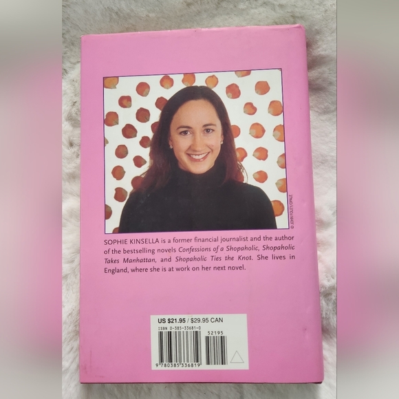 2/$15 - Can You Keep A Secret by Sophie Kinsella - Picture 2 of 3